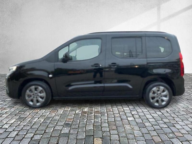 Gebraucht Opel Combo Life drive 131 PS (96 kW) 2024 Schwarz Kombi