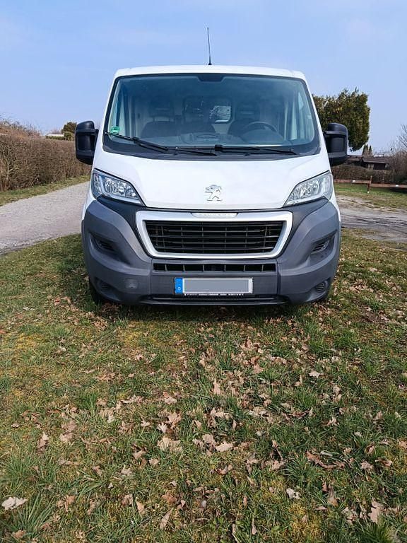 Gebraucht Peugeot Boxer 131 PS (96 kW) 2017 Weiß Van