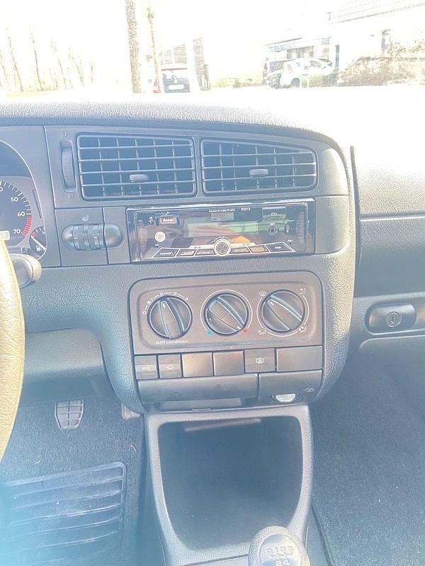 Gebraucht VW Golf III 75 PS (55 kW) 1996 Silber Limousine