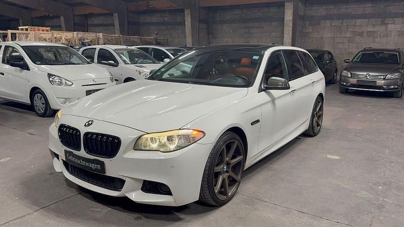 Weiß Gebraucht 2012 BMW 525 M Sport Limousine | 7.990 € (Superpreis) - Bild 1/4