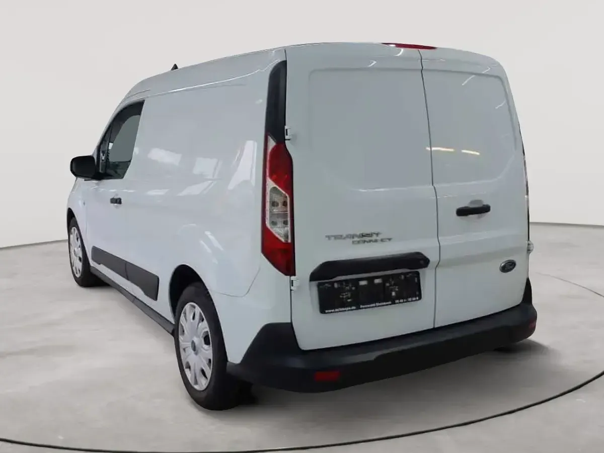 Gebraucht Ford Transit Trend 100 PS (73 kW) 2022 Frostweiß Van