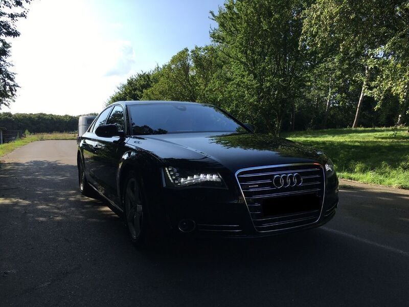 Schwarz Gebraucht 2011 Audi A8 Ambiente Limousine | 22.999 € (Fairer Preis) - Bild 1/4