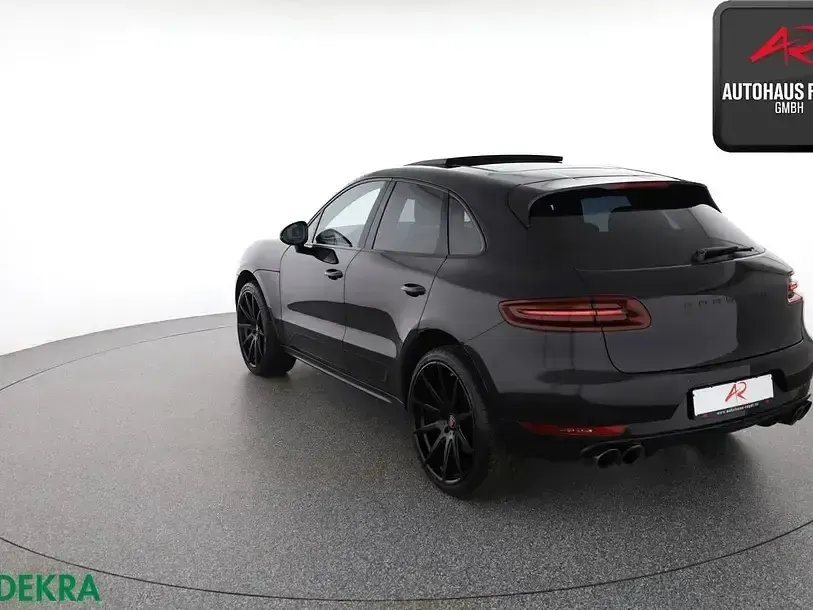 Gebraucht Porsche Macan GTS 360 PS (264 kW) 2016 Tiefschwarz SUV