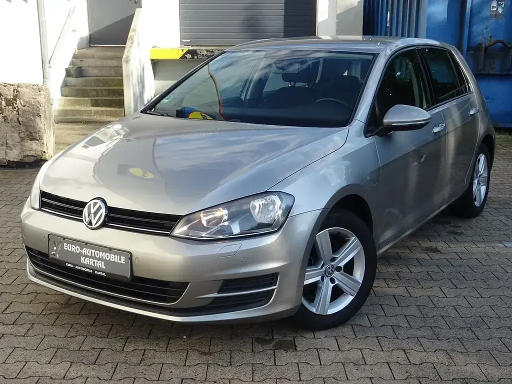 Gebraucht VW Golf VII Comfortline 140 PS (102 kW) 2013 Silber Limousine