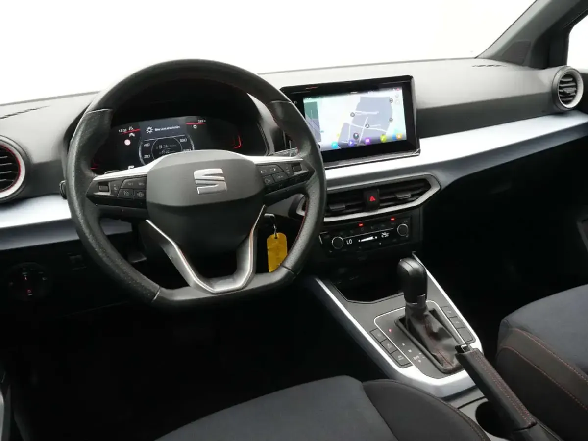 Gebraucht Seat Arona FR 116 PS (85 kW) 2024 Grau SUV