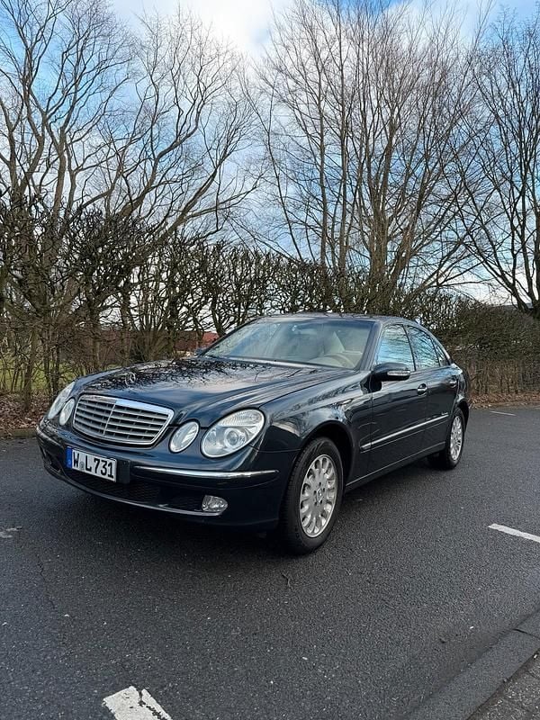 Gebraucht Mercedes E320 224 PS (164 kW) 2004 Schwarz Limousine