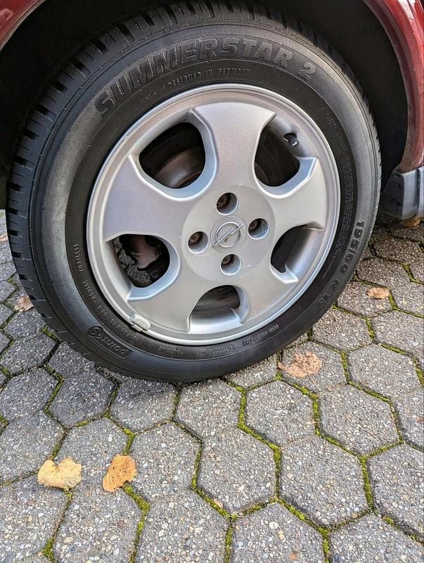 Second-hand Opel Astra 75 CP (55 kW) 2000 Roșu Berlinǎ