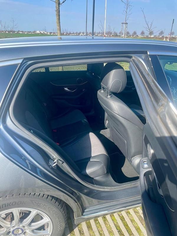 Gebraucht Mercedes C180 Avantgarde 156 PS (114 kW) 2016 Grau Kombi