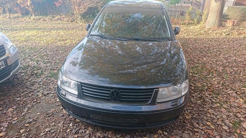 Gebraucht VW Passat 110 PS (80 kW) 1997 Schwarz Limousine