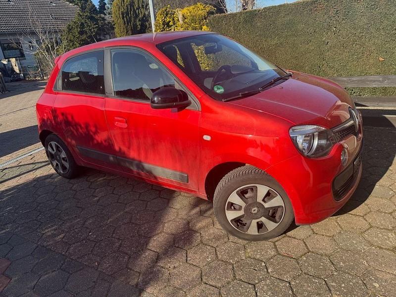 Gebraucht Renault Clio IV LIMITED 73 PS (53 kW) 2017 Rot Limousine