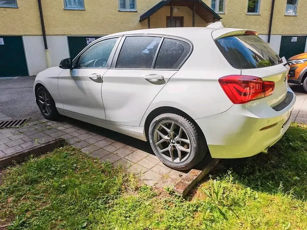 Gebraucht BMW 116 116 PS (85 kW) 2016 Weiß Kleinwagen