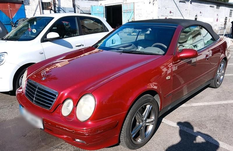 Rot Gebraucht 1999 Mercedes CLK320 Cabrio | 2.199 € (Guter Preis) - Bild 1/4