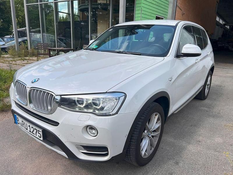 Mineralweiss metallic (metallic) Gebraucht 2015 BMW X3 SUV | 18.999 € (Fairer Preis) - Bild 1/4