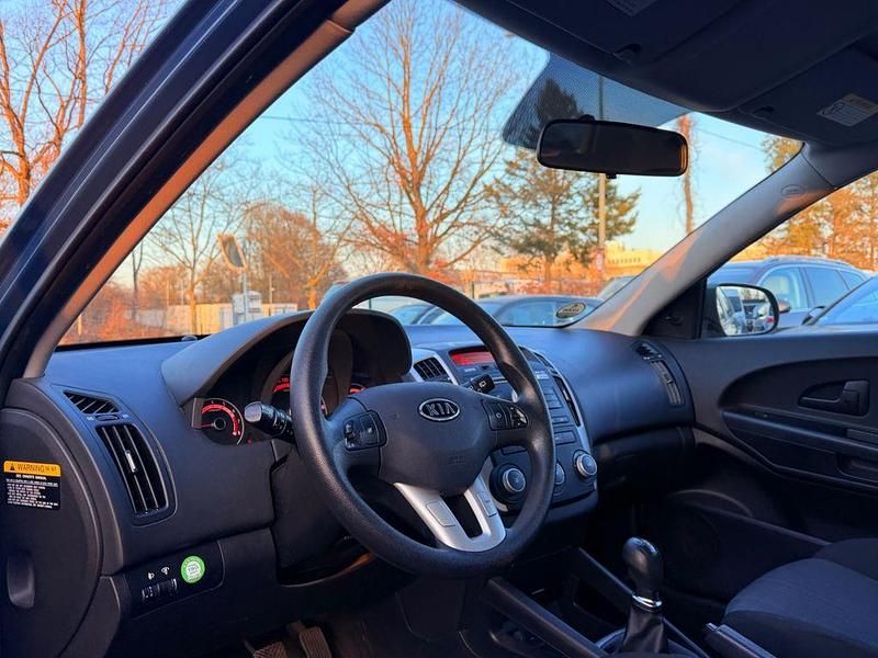 Gebraucht Kia Ceed 105 PS (77 kW) 2011 Blau Kleinwagen