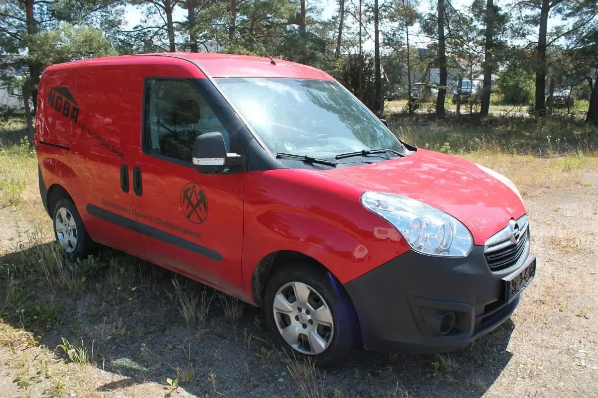 Gebraucht Opel Combo 90 PS (66 kW) 2014 Rot Van / Kleinbus