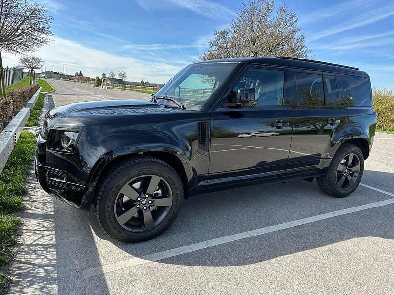 Schwarz Gebraucht 2024 Land Rover Defender HSE Dynamic SUV | 74.900 € (Superpreis) - Bild 1/4