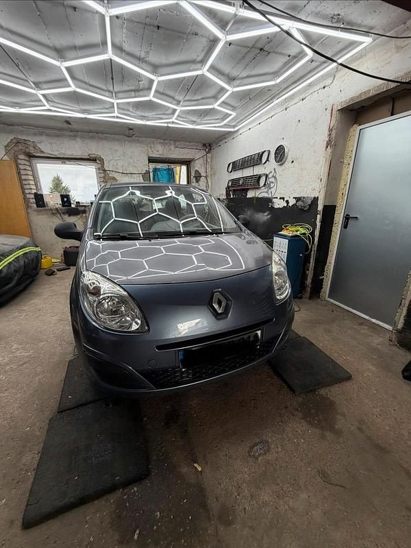 Grau Gebraucht 2008 Renault Twingo Expression Kleinwagen | 1.200 € (Guter Preis) - Bild 1/4