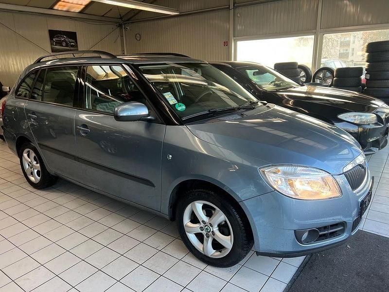 Blau Gebraucht 2008 Skoda Fabia Ambiente Kombi | 4.990 € (Teuer) - Bild 1/2