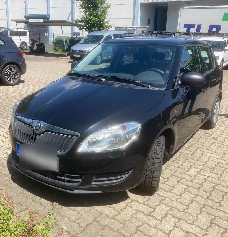 Schwarz Gebraucht 2014 Skoda Fabia Cool Edition Kleinwagen | 5.150 € - Bild 1/4