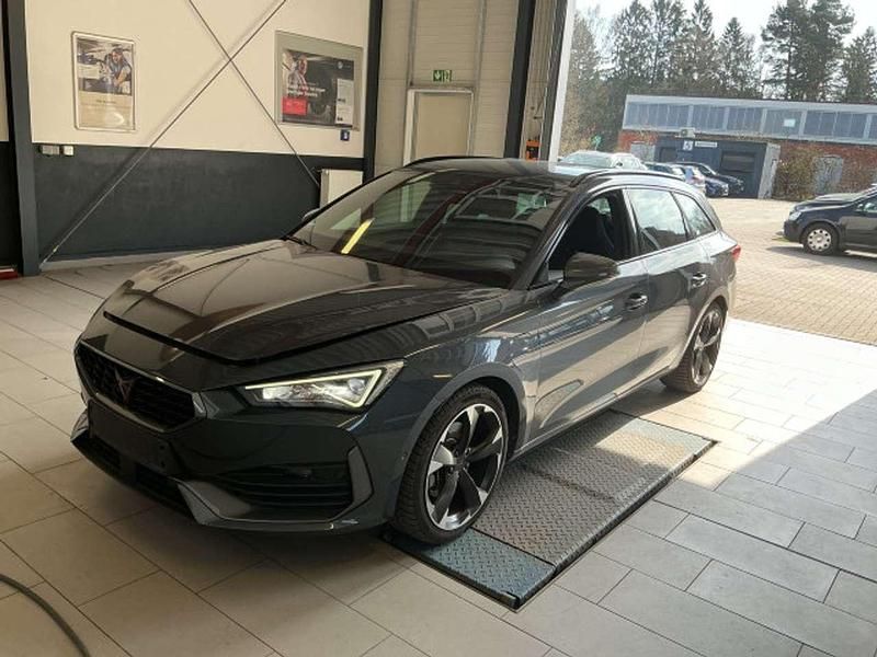 Gebraucht Cupra Leon 204 PS (150 kW) 2023 Magnetic grau metallic Kombi