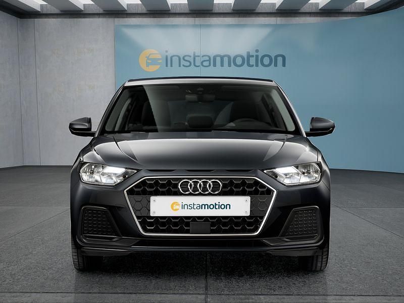 Gebraucht Audi A1 95 PS (69 kW) 2025 Grau SUV