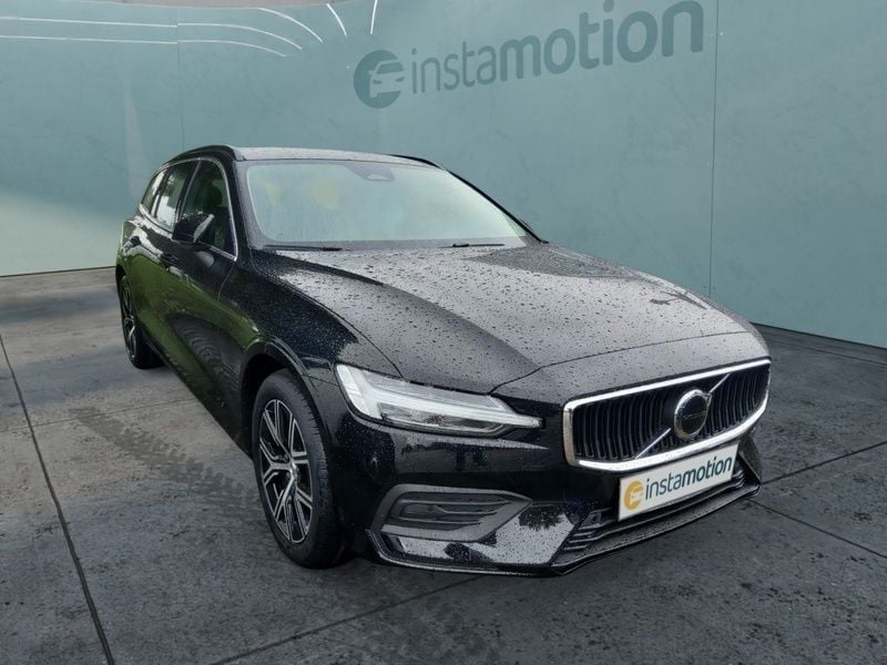 Schwarz Gebraucht 2023 Volvo V60 Core Kombi | 33.940 € (Guter Preis) - Bild 1/3