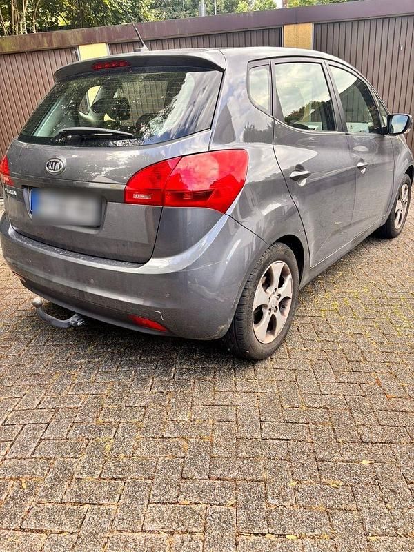 Schwarz Gebraucht 2012 Kia Venga Attract Kleinwagen | 3.499 € (Superpreis) - Bild 1/4
