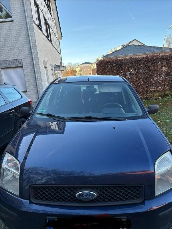 Blau Gebraucht 2003 Ford Fusion Kleinwagen | 1.900 € - Bild 1/4