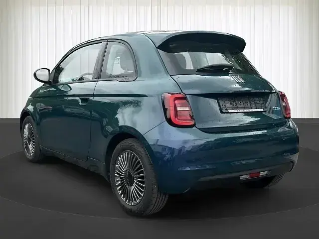 Gebraucht Fiat 500e Icon 86 kW (118 PS) 2022 Grün Limousine
