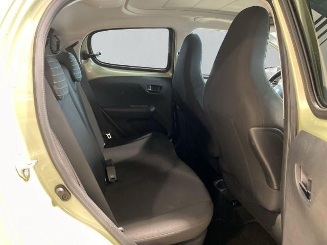 Gebraucht Peugeot 108 Top! Collection 72 PS (52 kW) 2023 Gruen Limousine