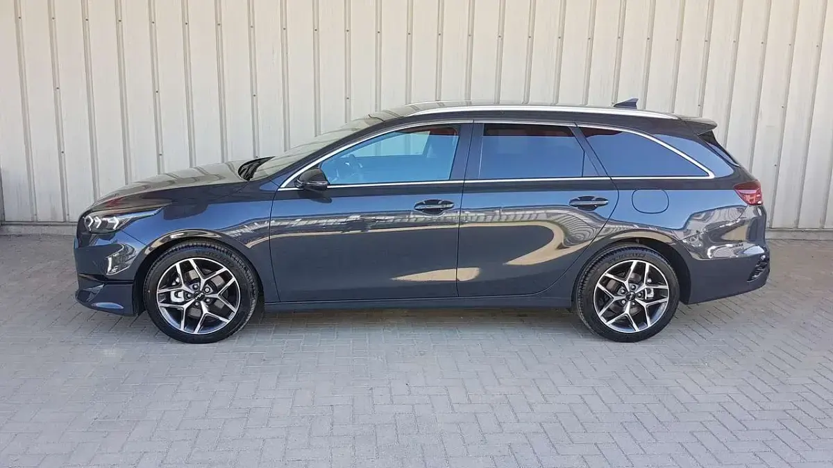 Gebraucht Kia Ceed Sportswagon 101 PS (74 kW) 2025 Pentametal Kombi