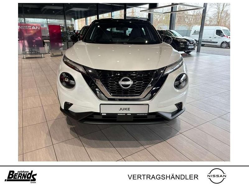 Neu Nissan Juke N-Connecta 114 PS (83 kW) 2026 Pearl white perleffekt/kontras (metallic) SUV