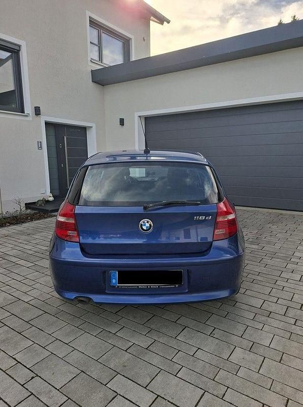 Gebraucht BMW 118 143 PS (105 kW) 2009 Blau Kleinwagen