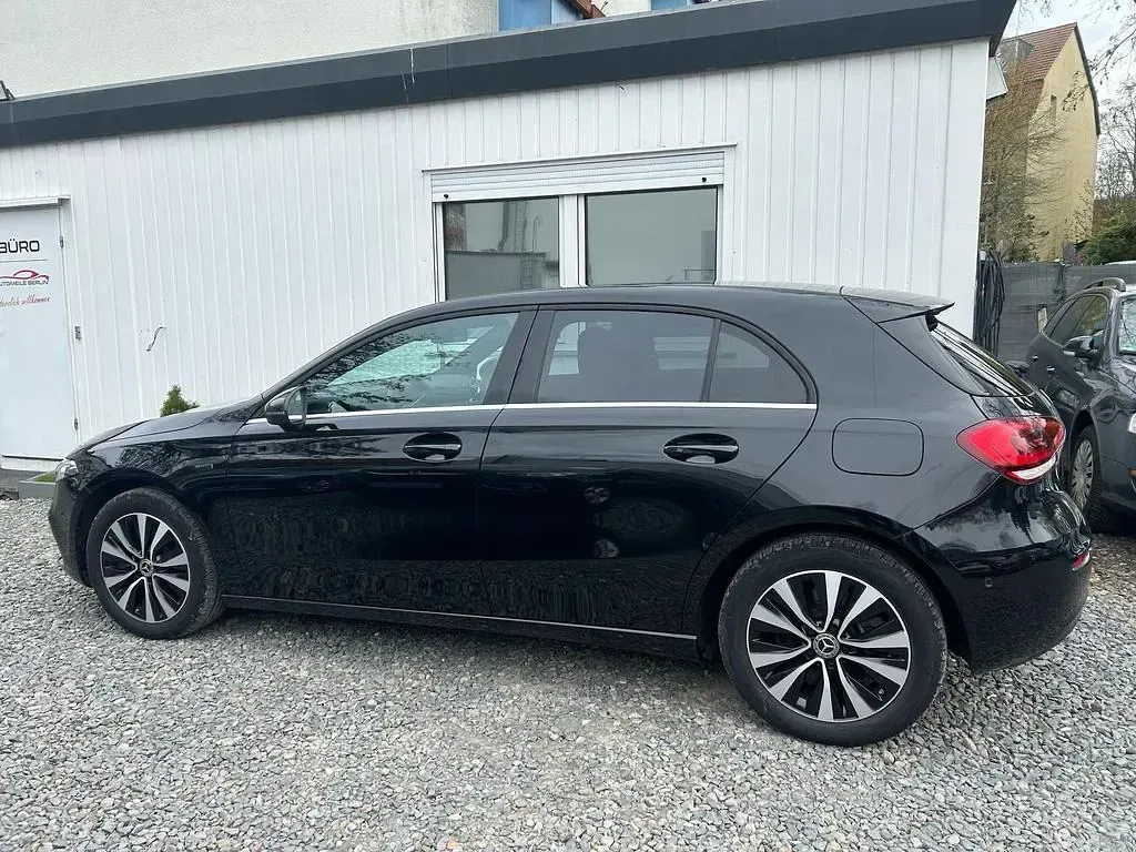 Gebraucht Mercedes A250 Style 218 PS (160 kW) 2020 Schwarz Limousine