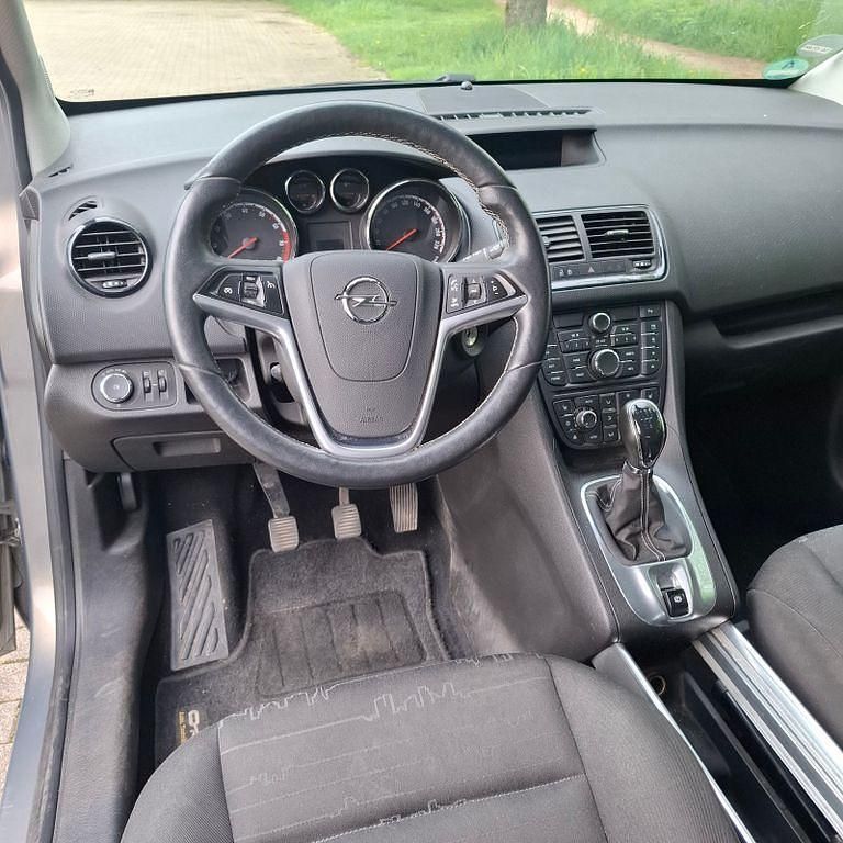 Gebraucht Opel Meriva Edition 120 PS (88 kW) 2014 Van / Kleinbus