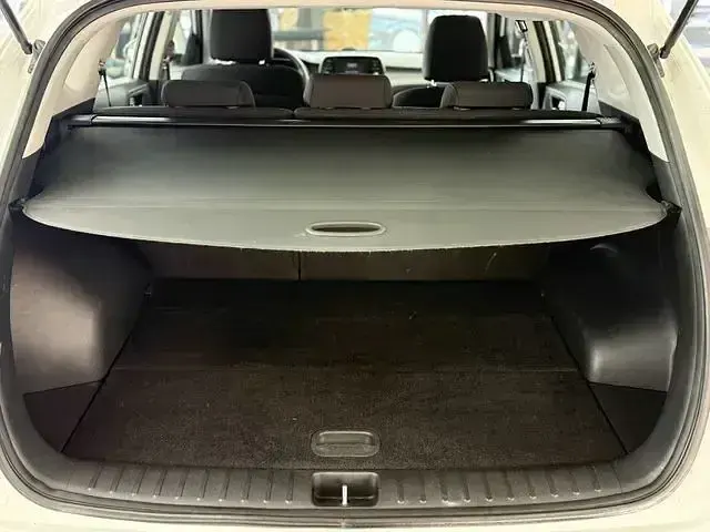 Gebraucht Hyundai Tucson Select 132 PS (97 kW) 2019 Weiß SUV