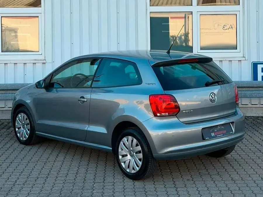 Gebraucht VW Polo Team 69 PS (50 kW) 2012 Grau Kleinwagen