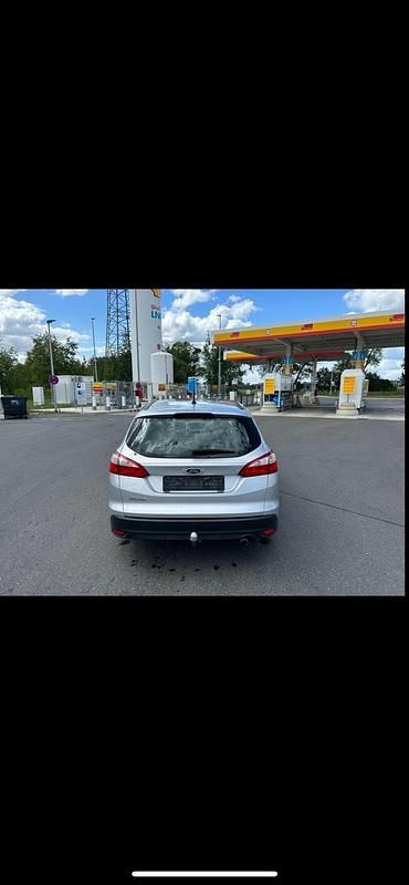 Gebraucht Ford Focus 116 PS (85 kW) 2012 Silber Kombi