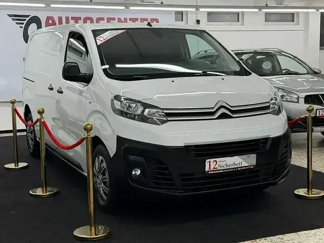 Używany Citroën Jumpy 144 KM (105 kW) 2023 Biały Minivan