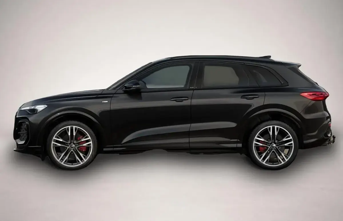 Neu Audi Q5 Comfort 299 PS (219 kW) 2026 Manufacturer SUV