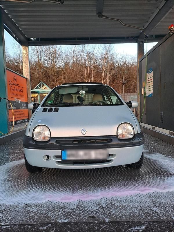 Silber Gebraucht 2003 Renault Twingo Kleinwagen | 2.000 € - Bild 1/4
