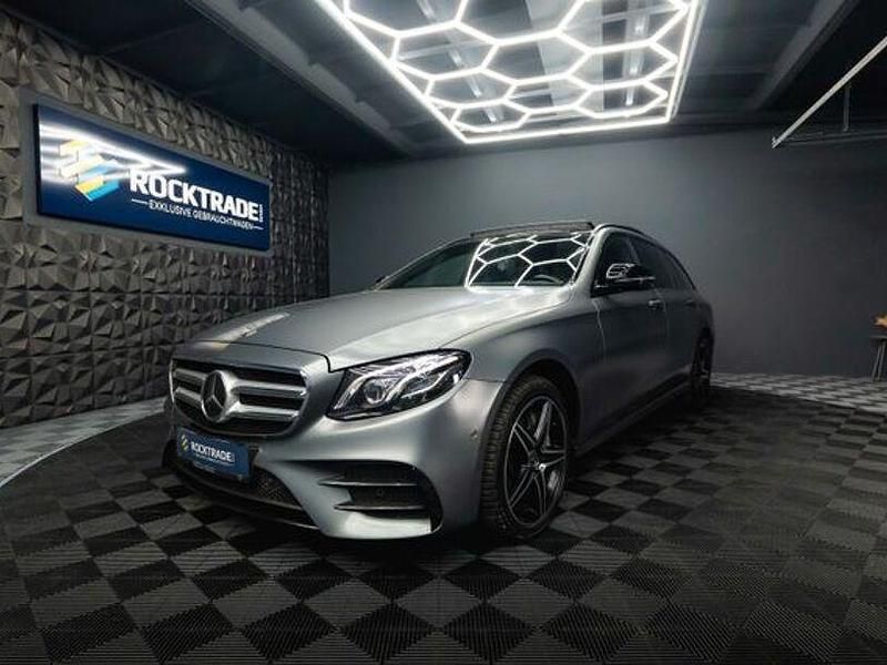 Gebraucht Mercedes E300 AMG 122 PS (89 kW) 2019 Andere Limousine