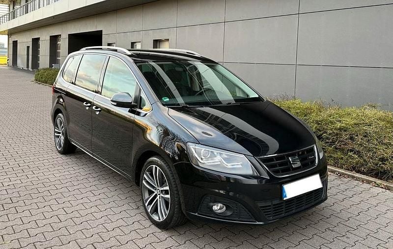 Schwarz Gebraucht 2019 Seat Alhambra FR-Line Van / Kleinbus | 22.999 € (Superpreis) - Bild 1/4