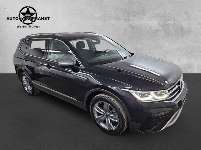 Gebraucht VW Tiguan Allspace Elegance 245 PS (180 kW) 2022 Schwarz SUV