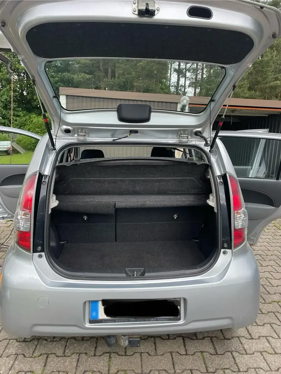 Gebraucht Subaru Justy 69 PS (50 kW) 2009 Silber Kleinwagen