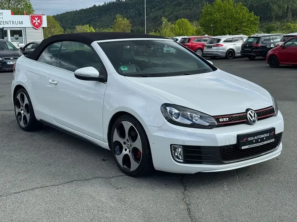 Gebraucht VW Golf Cabriolet GTI 211 PS (155 kW) 2013 Oryxweiß perlmutteffekt Cabrio