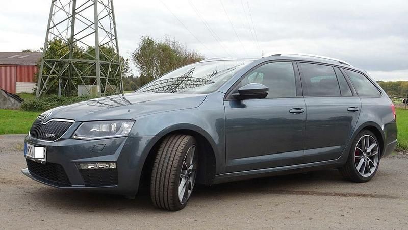 Gebraucht Skoda Octavia RS 220 PS (161 kW) 2016 Grau Kombi