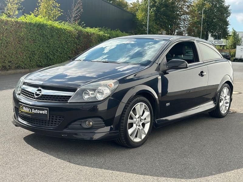 Gebraucht Opel Astra GTC Edition 116 PS (85 kW) 2009 Schwarz Coupé