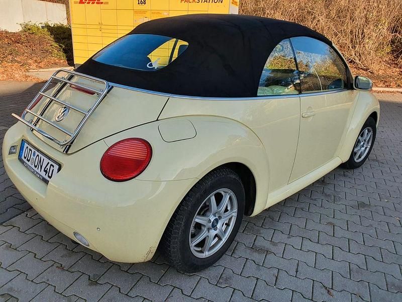 Gebraucht VW New Beetle 116 PS (85 kW) 2003 Gelb Kleinwagen