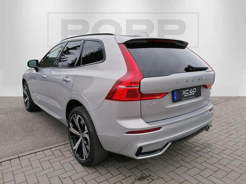 Gebraucht Volvo XC60 Plus 257 PS (189 kW) 2024 Silber SUV